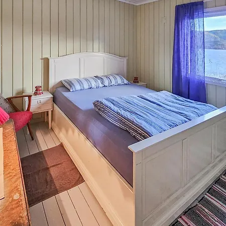 2 Bedroom Awesome In Feriehus *