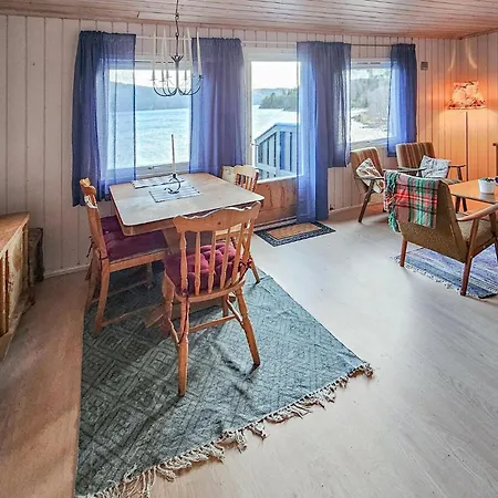 2 Bedroom Awesome In *